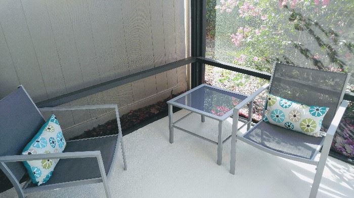 Cute patio set