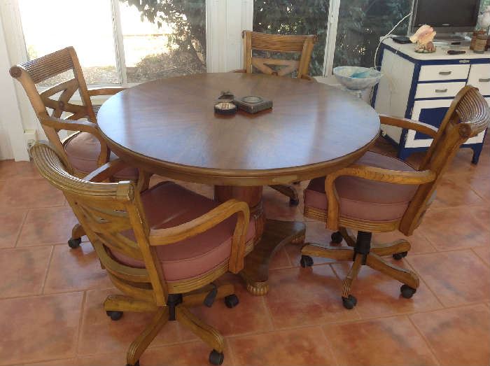 Pedestal Game Table / 4 Rolling Chairs $ 320.00