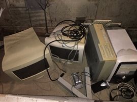 vintage computers, monitors & cables