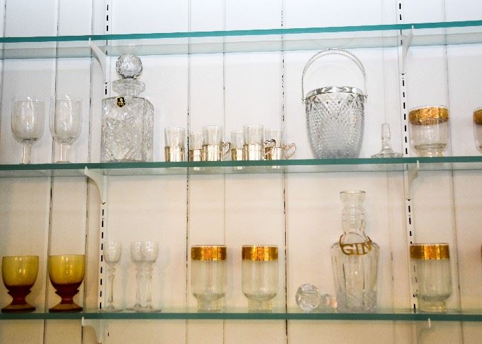 Barware (Glasses, Decanters, Ice Buckets, Utensils)