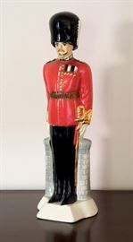 Buckingham Palace Decanter 27.00