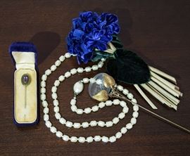 Vintage Jewelry - Brooches, Necklace, Pins