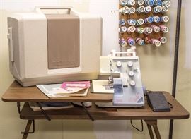 Serger Bernette For Bernina Funlock 400 Sewing Machine w/Case & Table 195.00
