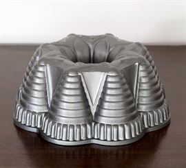 Nordic Ware Bundt Pan 19.50