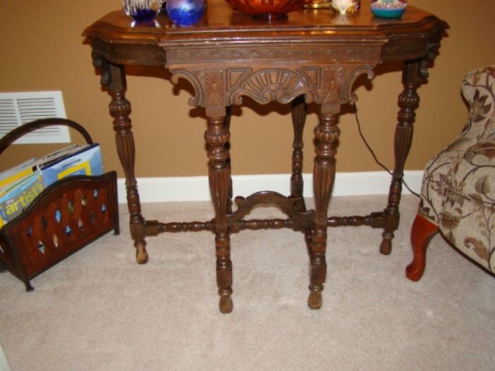 Antique early 1900's side table 