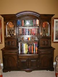 Ethan Allen Bookcase/china/curio