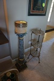 Home decor stand and pillar