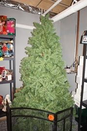 artificial christmas tree