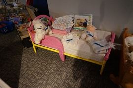 toddler bed 