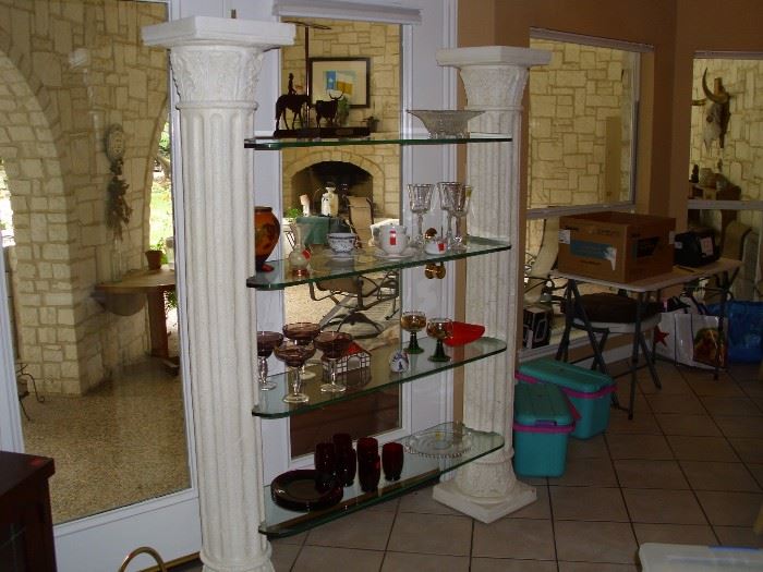 Columns with glass shelves 