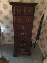 Lingerie chest (American Drew)