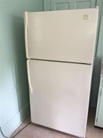Refrigerator (Whirlpool)