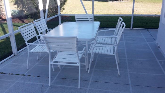 Rectangular Table with 6 Chairs White Vinyl on White Metal Chairs