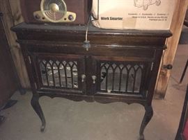 console Victrola (works)