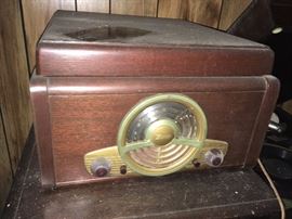 Zenith record player