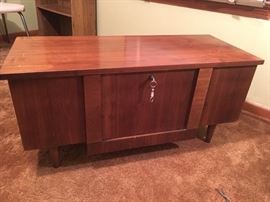 Beautiful Mid-Century Sweetheart Chest with lock & key by Lane.