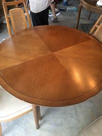 Drexel Table & 4 Chairs. Gorgeous!