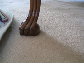 Carved table foot/claw with ball