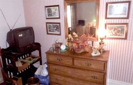Reese Sale double dresser, set of 4 Currier Ives framed prints, TV  sturdy stand with shelf