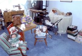 Reese Sale Vintage wicker bassinet, childs platform rocker, 4 Cabbage Patch Kids dolls, Singer sewing machine