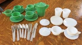 Akro Agate child's dishes, Jade and white, metal silverware