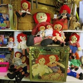 Raggedy Ann doll collection, trunk