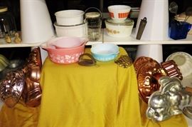 Vintage pyrex, jello molds, cake mold, vintage kitchen collectibles