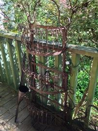 3-tiered wall yard art