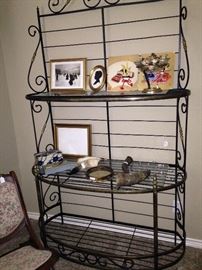 Baker's rack