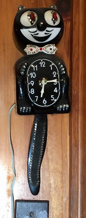 Vintage cat clock