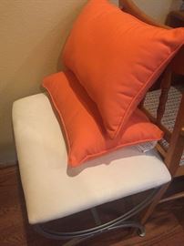 Footstool with brand new throw pillows 