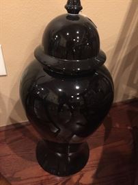 Black large vase 