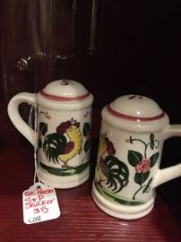 Rooster salt and pepper shakers 