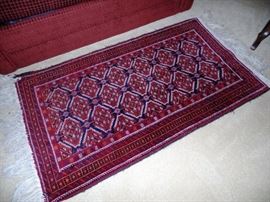 One of the many tasteful rugs