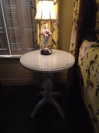 Antique side table; vintage lamp