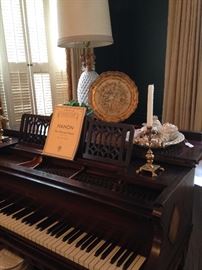 Exceptional 1923 Everett Louie 16th baby grand piano; large crystal lamp; Italian Florentine tray  