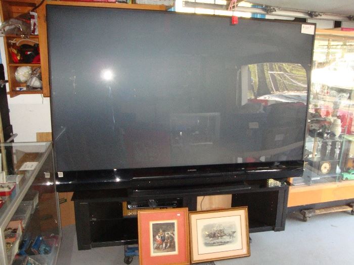 92 inch mitsubishi 3D tv