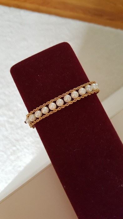 14K Gold and Pearl Bracelet