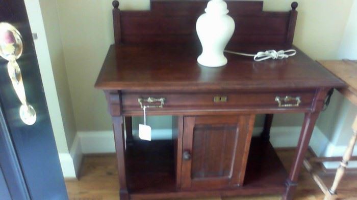 ANTIQUE ENTRY TABLE
