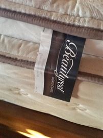 Beautyrest king mattress closeup 