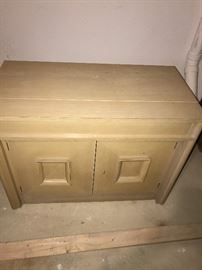 CABINET THAT TURNS INTO LONG TABLE