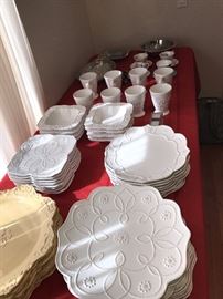 BEAUTIFUL SERVING DISHES AND CUPS BY ROSCHER