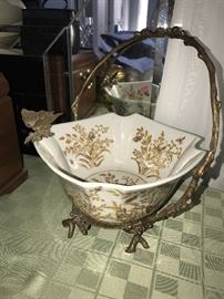 METAL AND PORCELAIN BUTTERFLY BASKET