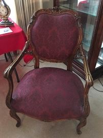 UPHOLSTERED ARMCHAIR