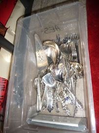 MISC. SILVERPLATED PIECES