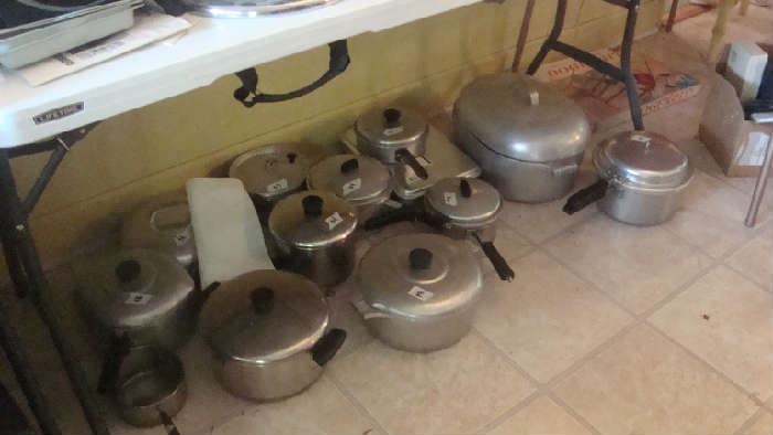 lots of pots