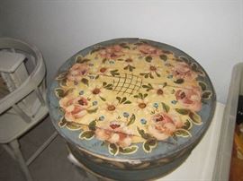 Painted shaker box