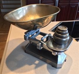 Antique scale
