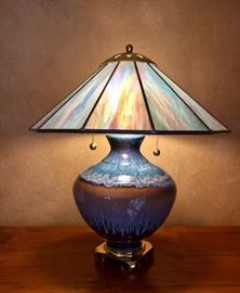 Beautiful Tiffany style table lamp with ceramic and brass base