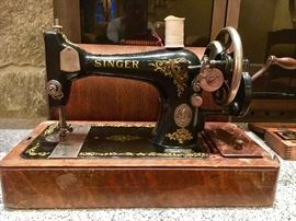Antique Singer Hand Crank Sewing Machine